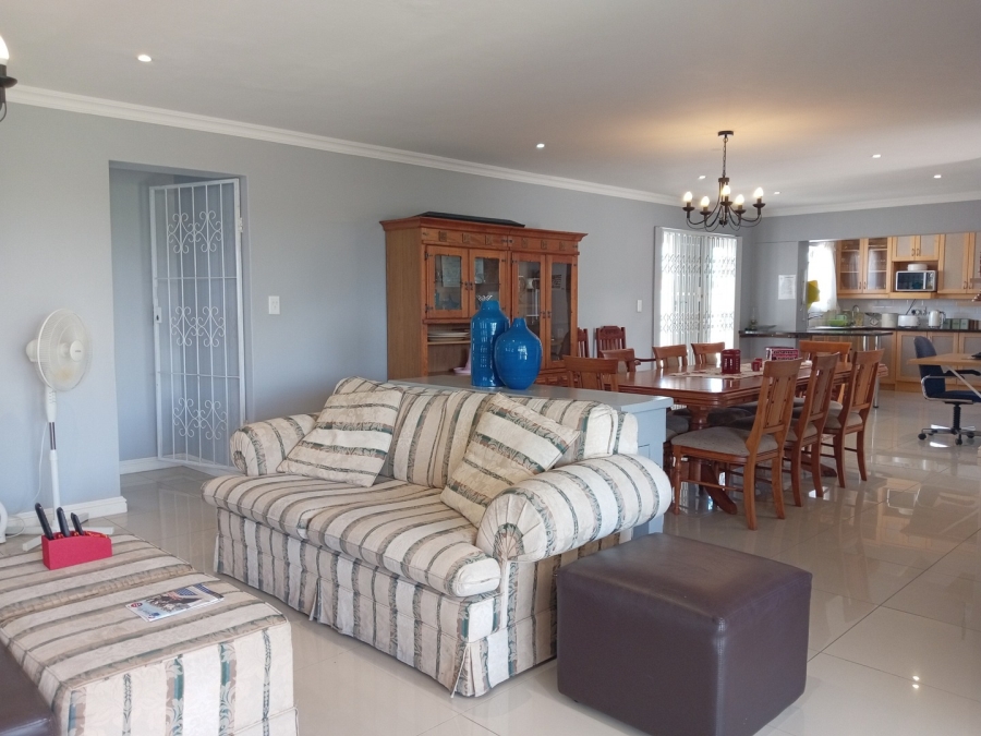 To Let 3 Bedroom Property for Rent in Laguna Sands Western Cape